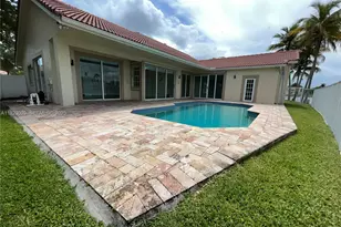 1127 Laguna Springs Dr, Weston, FL 33326 - Photo 44