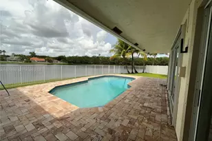 1127 Laguna Springs Dr, Weston, FL 33326 - Photo 46