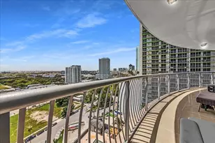 1750 N Bayshore Dr, Miami, FL 33132 - Photo 24