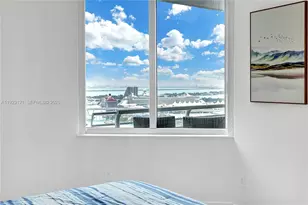335 S Biscayne Blvd, Miami, FL 33131 - Photo 16