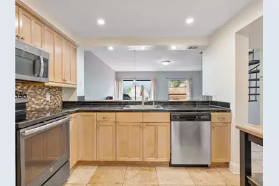 515 NE 38th St #10, Miami, FL 33137 - Photo 26