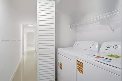 1045 SW 25th Ave, Miami, FL 33135 - Photo 14
