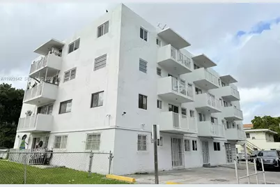 428 SW 5th Ave #404, Miami, FL 33130 - Photo 2