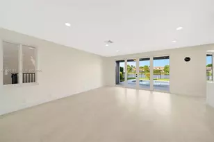 322 Lake Crest Ct, Weston, FL 33326 - Photo 18