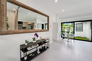 7553 W Treasure Dr, North Bay Village, FL 33141 - Photo 24