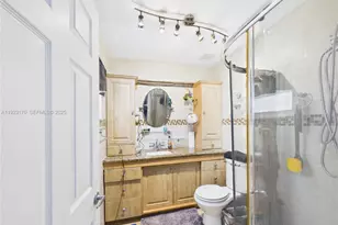 10221 SW 50th Ct, Cooper City, FL 33328 - Photo 18