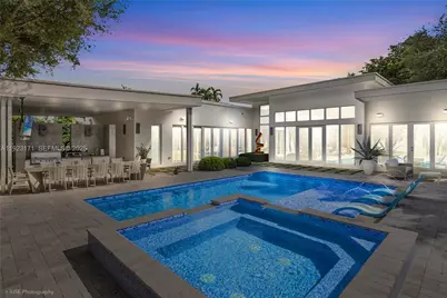 137 W Shore Dr W, Miami, FL 33133 - Photo 22