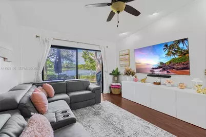 830 NW 79th Ter, Plantation, FL 33324 - Photo 16