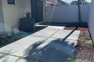 5216 W 24th Way, Hialeah, FL 33016 - Photo 14