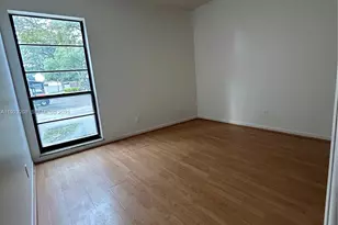 534 Briarwood Cir, Hollywood, FL 33024 - Photo 6