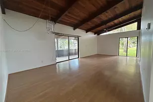 534 Briarwood Cir, Hollywood, FL 33024 - Photo 14