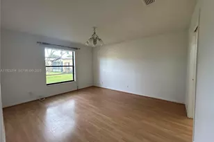 534 Briarwood Cir, Hollywood, FL 33024 - Photo 16