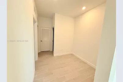 19600 Whispering Creek Rd #19600, Loxahatchee, FL 33470 - Photo 12