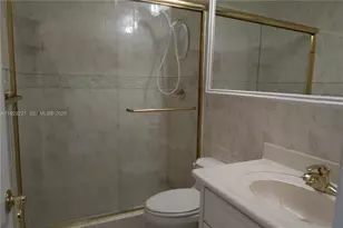 3922 NE 166th St, North Miami Beach, FL 33160 - Photo 8