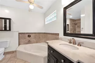 113 Danielle Ct, Weston, FL 33326 - Photo 14