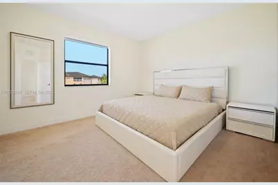 16060 NW 89th Ct, Miami Lakes, FL 33018 - Photo 18