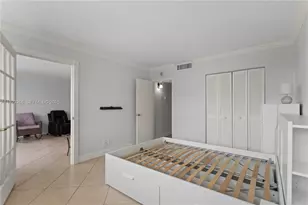 2030 S Ocean Dr, Hallandale Beach, FL 33009 - Photo 30