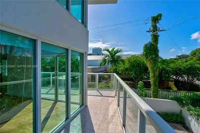 1650 Brickell Ave #106, Miami, FL 33129 - Photo 10