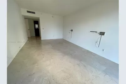 21055 Yacht Club Dr #610, Aventura, FL 33180 - Photo 10