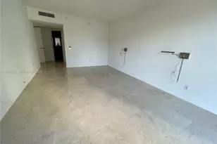 21055 Yacht Club Dr, Aventura, FL 33180 - Photo 10