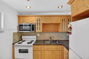 11309 SW 200th St, Miami, FL 33157 - Photo 8