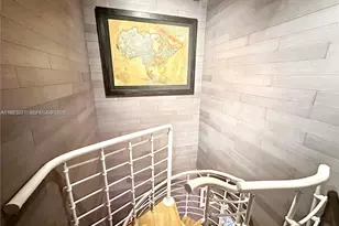 1115 Meridian Ave, Miami Beach, FL 33139 - Photo 16