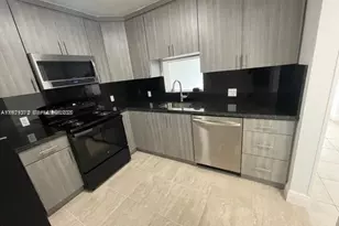 11905 NE 2nd Ave, North Miami, FL 33161 - Photo 6