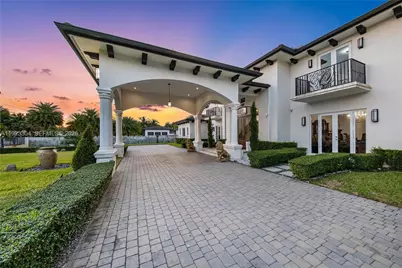 12401 SW 45th St, Miami, FL 33175 - Photo 8