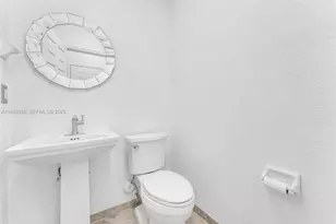 2214 SE 23rd Ave, Homestead, FL 33035 - Photo 6