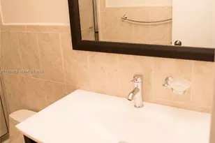 825 Brickell Bay Dr, Miami, FL 33131 - Photo 4