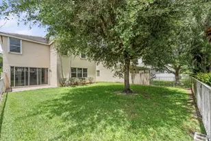 168 Canterbury Pl, Royal Palm Beach, FL 33414 - Photo 4