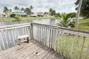 15561 Carriage Ct, Davie, FL 33331 - Photo 32