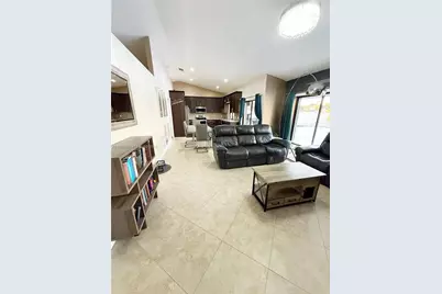 15561 Carriage Ct, Davie, FL 33331 - Photo 6