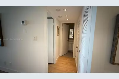 100 Lincoln Rd #410, Miami Beach, FL 33139 - Photo 14