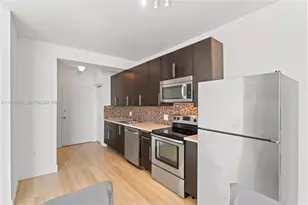 7135 Collins Ave, Miami Beach, FL 33141 - Photo 4