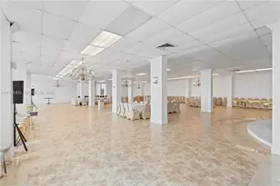 7135 Collins Ave, Miami Beach, FL 33141 - Photo 32