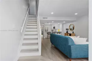 10053 SW 77th Ct, Miami, FL 33156 - Photo 6