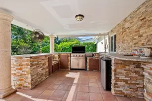 6300 SW 48th St, South Miami, FL 33155 - Photo 14