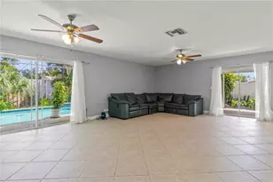 10615 SW 200th St, Cutler Bay, FL 33157 - Photo 4