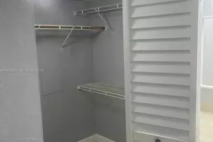 20320 NE 3rd Ct, Miami, FL 33179 - Photo 4