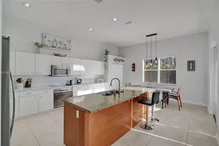 1629 Blue Jay Cir, Weston, FL 33327 - Photo 14