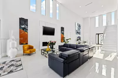 81 S Royal Poinciana Blvd, Miami Springs, FL 33166 - Photo 12