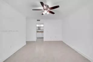 701 SW 142nd Ave, Pembroke Pines, FL 33027 - Photo 24