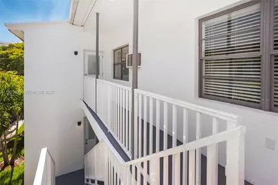 1150 8th St, Miami Beach, FL 33139 - Photo 24
