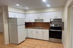 1910 SW 99th Ave, Miramar, FL 33025 - Photo 8