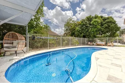 3080 Carysfort Ln, Margate, FL 33063 - Photo 26