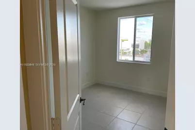 6453 NW 102nd Path #305, Doral, FL 33178 - Photo 10