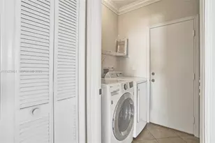 345 SW 188th Ave, Pembroke Pines, FL 33029 - Photo 12