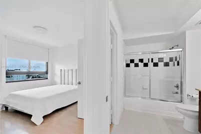 1330 West Ave #1009, Miami Beach, FL 33139 - Photo 14