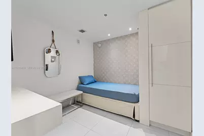 253 NE 2nd St #1002, Miami, FL 33132 - Photo 10